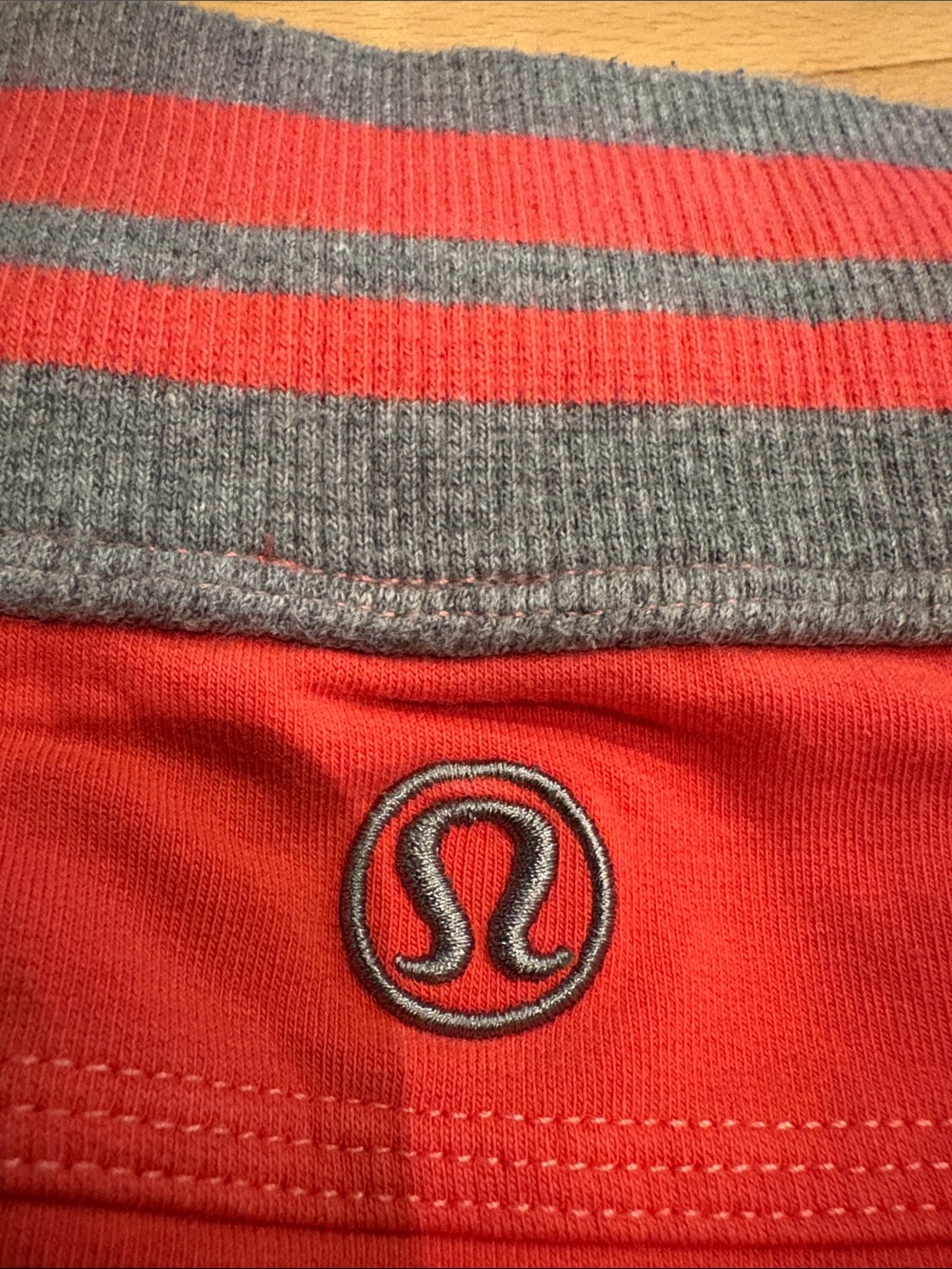 Lululemon Athletica Coral Pink Terry Mini Skirt with Gray Waistband - size 8 - Picture 12 of 16